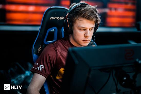 LPL春季赛3月24日首发及积分排行